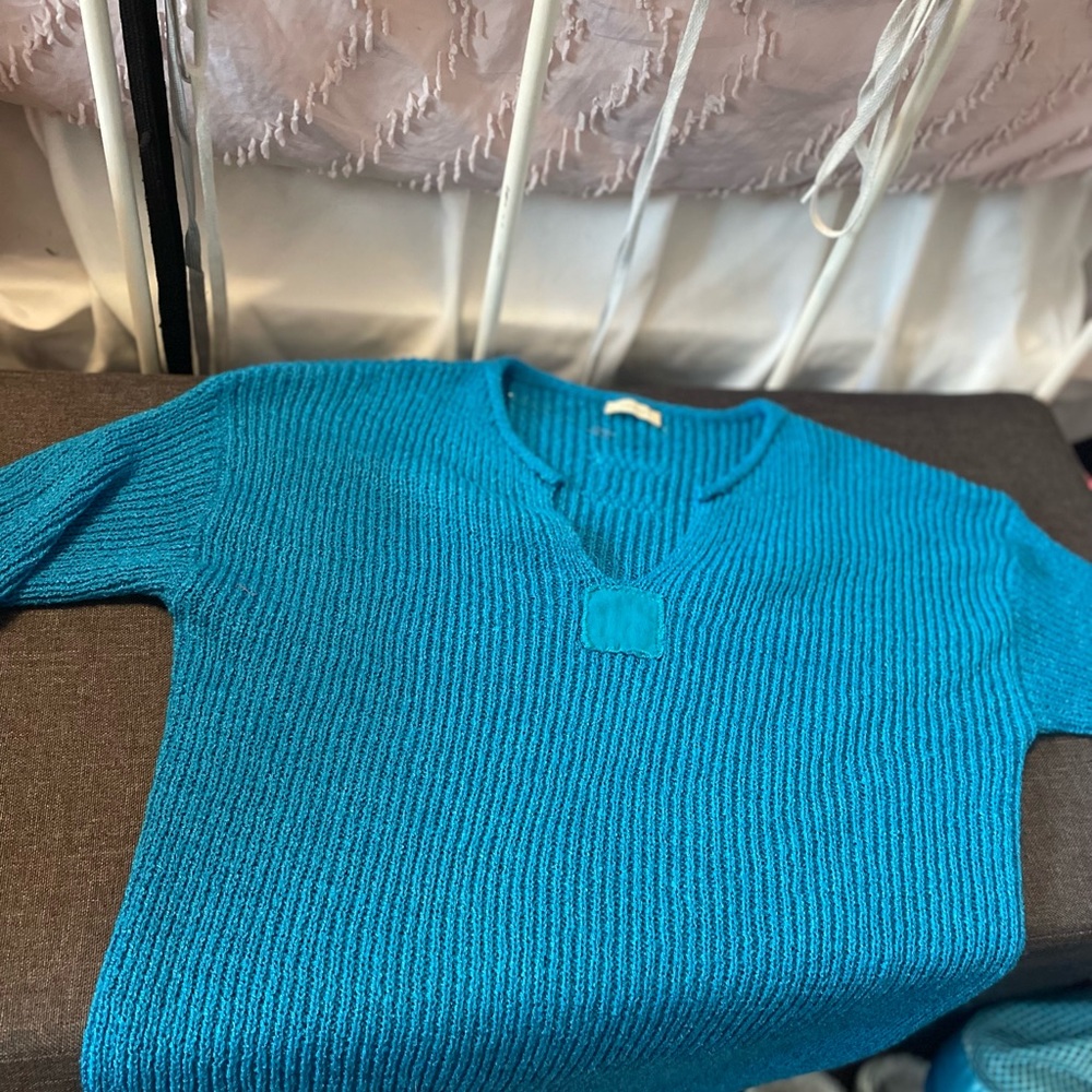 JODIFL blue sweater. Size Small.